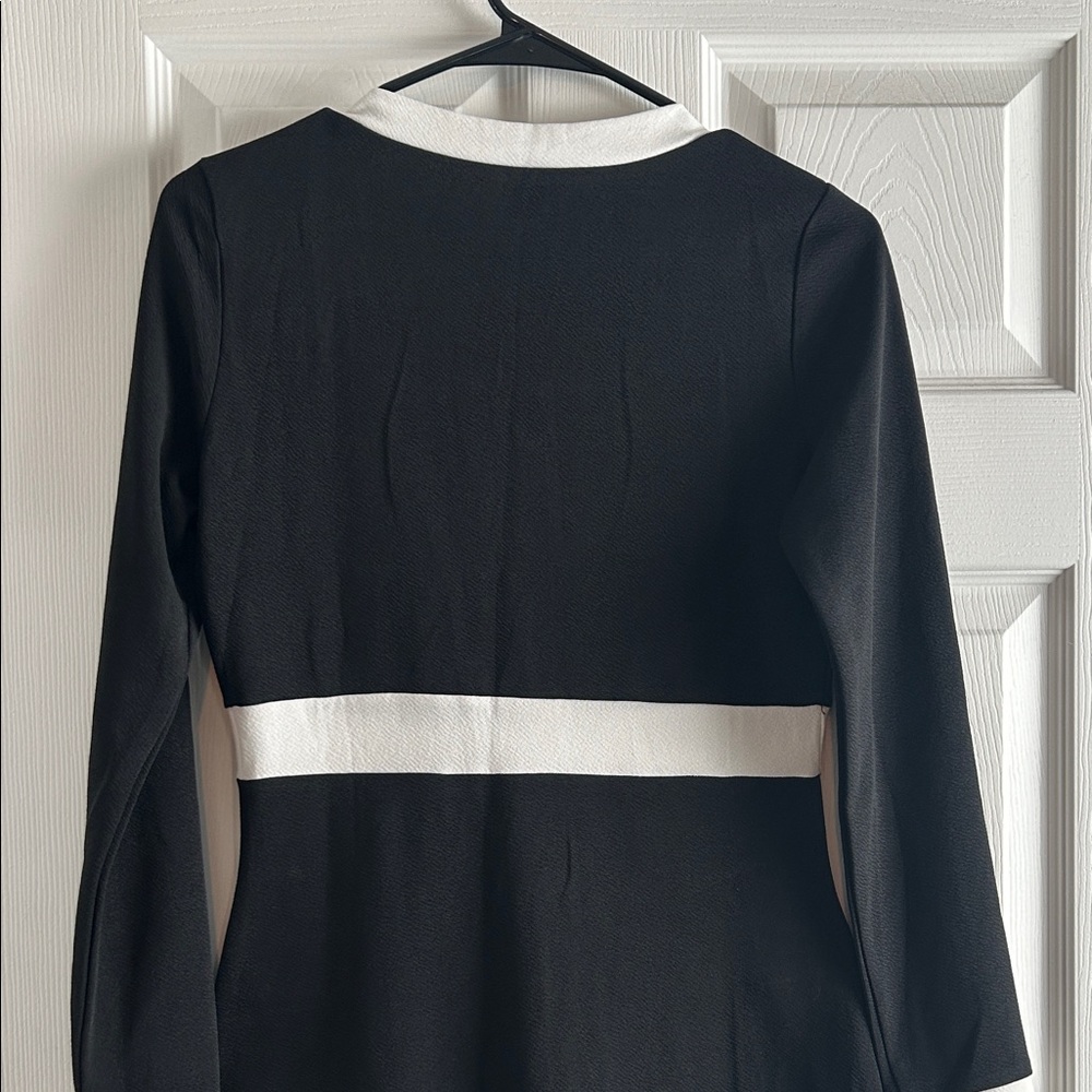 Black and White Button-Up Dress - Picture 8 of 10